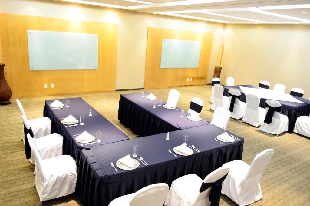 Casa Inn Business Hotel Celaya Eksteriør billede