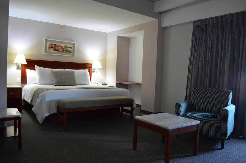 Casa Inn Business Hotel Celaya Eksteriør billede