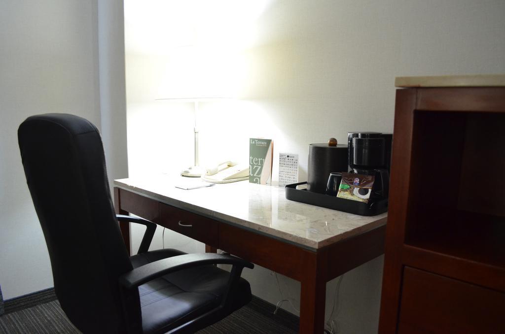 Casa Inn Business Hotel Celaya Eksteriør billede